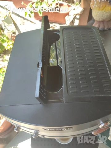 Кафе автомат De Longhi Magnifica, снимка 8 - Кафемашини - 50760147