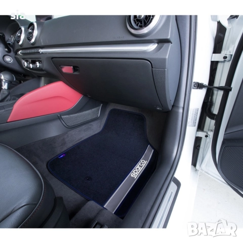 Стелик за кола, Универсален модел със сив кант Sparco, 4бр в к-т, снимка 3 - Аксесоари и консумативи - 51441917