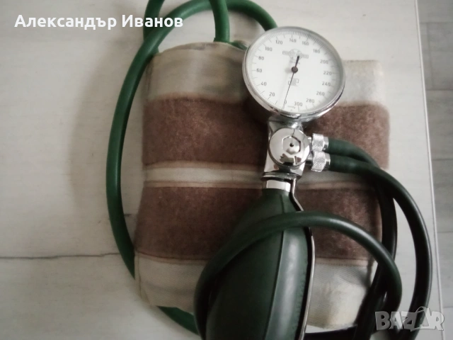 Стар германски апарат за кръвно налягане, снимка 2 - Антикварни и старинни предмети - 53060868