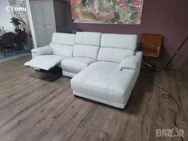 Светло сив ъглов диван Laurence с електрически релаксиращ механизъм, снимка 10 - Дивани и мека мебел - 43285794