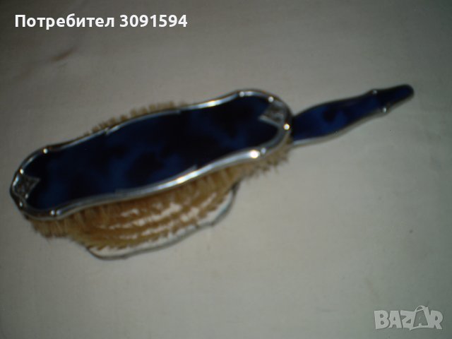 Ретро  комплект  четка за дрехи и четка за коса инкрустация бял метал и маже би син емайл, снимка 7 - Други ценни предмети - 43484654