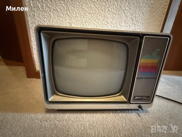 Монохромен монитор Zenith Data Systems за Apple II, снимка 2 - Монитори - 51851934