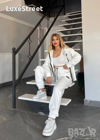 Дамски Екипи 🤍 Nike , снимка 6 - Комплекти - 52555203