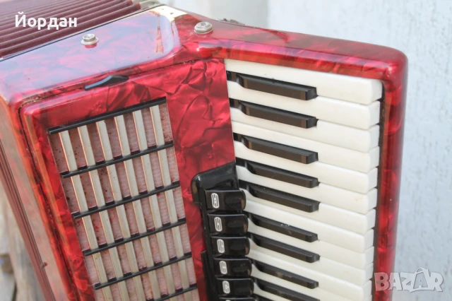 Акордеон ''Weltmaister Stela'', снимка 8 - Акордеони - 51195274