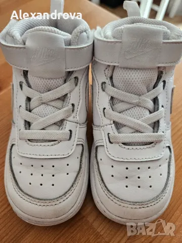 маратонки Nike