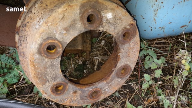 заден мост , снимка 2 - Части - 38920021