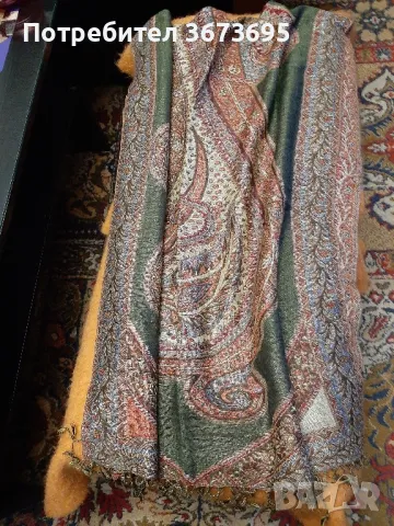 Голям красив нежен шал  от кашмир и сребристи нишки, снимка 1