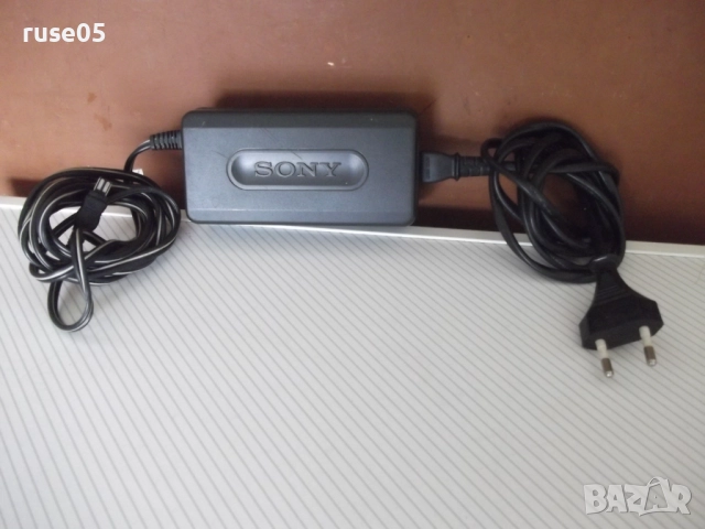 Захранващо устройство "SONY - AC-L10A" работещо, снимка 2 - Батерии, зарядни - 51553740