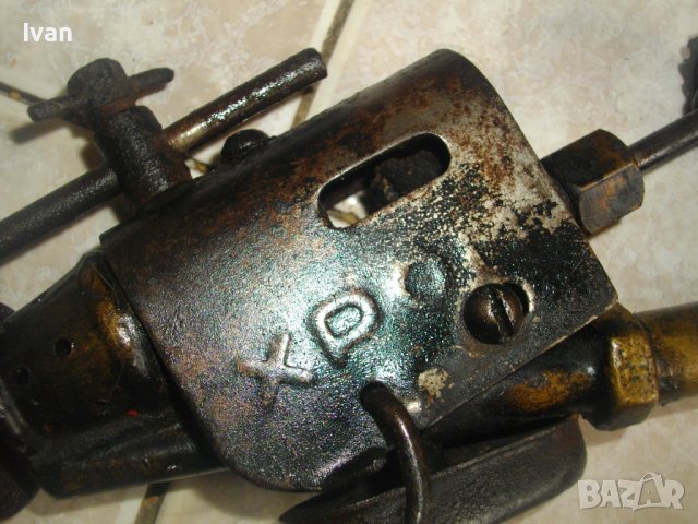 Бензинов Поялник-Български-ХРОМ-гр.Силистра-0,37 л-ОТЛИЧЕН, снимка 13 - Поялници и запояване - 39829781