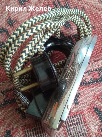 Стара малка ютия 30034, снимка 3 - Антикварни и старинни предмети - 37664981