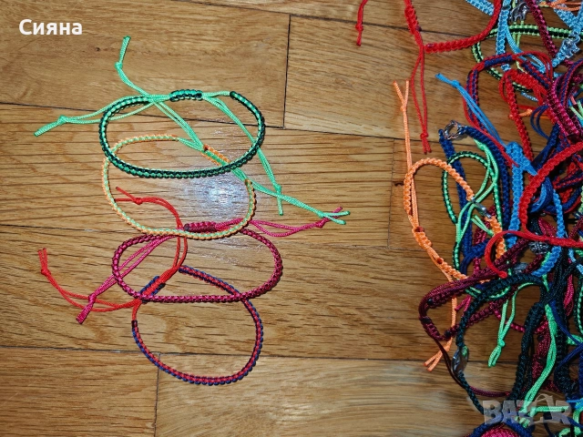 Гривни ръчна изработка, снимка 3 - Гривни - 53340922