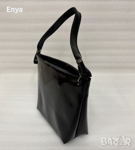 Винтидж малка черна лачена чанта, снимка 4 - Антикварни и старинни предмети - 53572508