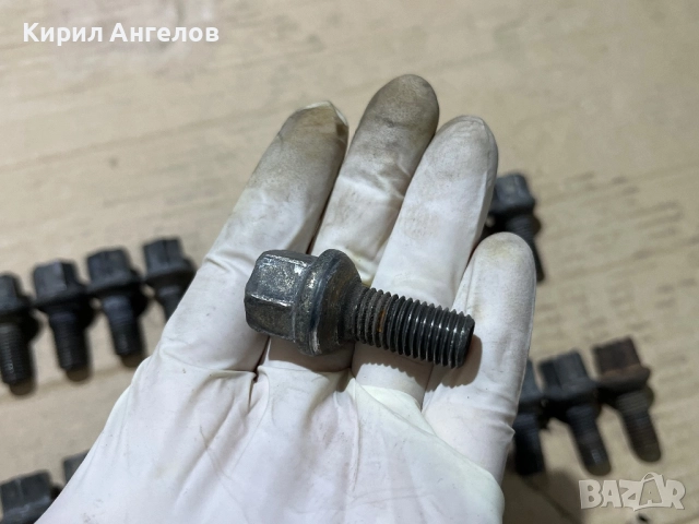Болтове за джанти на VW Golf 3 (4x100), снимка 3 - Части - 51949139