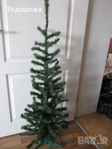 елха, снимка 2 - Декорация за дома - 52458561