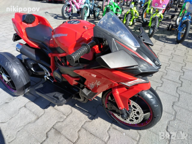 KAWASAKI акумулаторен мотор NINJA червен, снимка 10 - Детски велосипеди, триколки и коли - 53569672