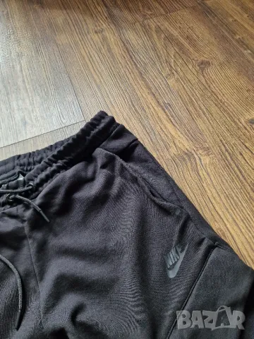 Страхотно мъжко долнище NIKE размер L, снимка 4 - Спортни дрехи, екипи - 49460452