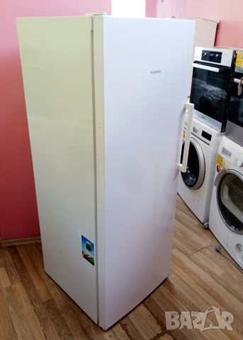 Хладилник с една врата SIEMENS, снимка 3 - Хладилници - 53112338