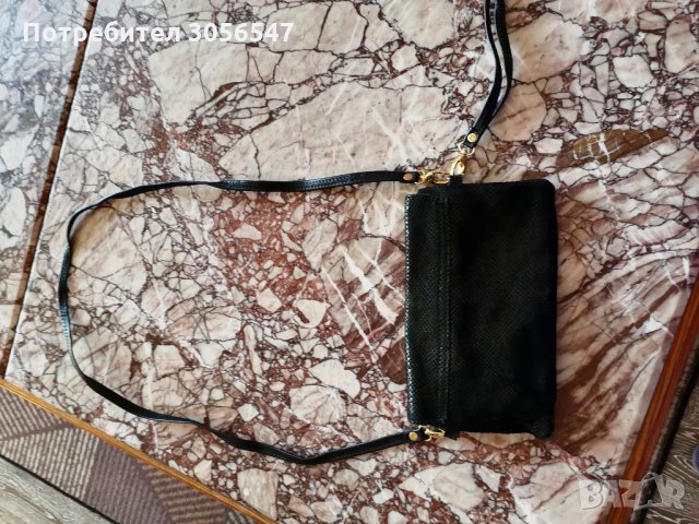Малка чанта, снимка 2 - Портфейли, портмонета - 34680846
