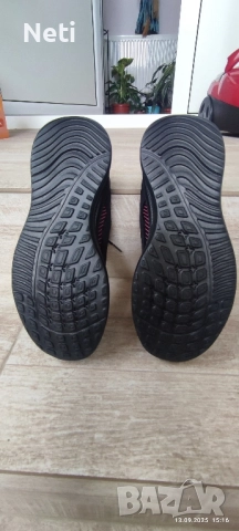  Чисто нови маратонки за момиче, снимка 5 - Маратонки - 51701611