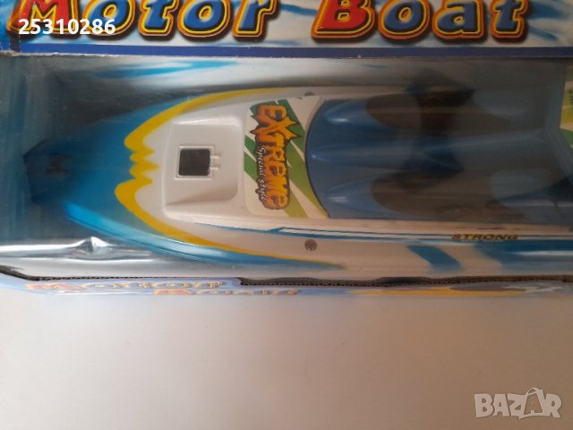 Моторна лодка, снимка 2 - Електрически играчки - 37810908