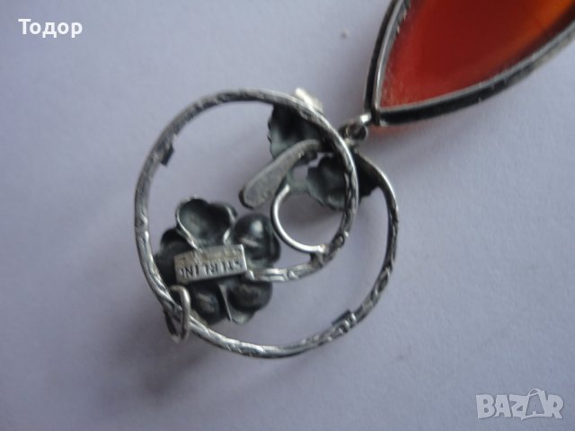 Уникален сребърен медальон висулка с кехлибар , снимка 4 - Колиета, медальони, синджири - 39950657