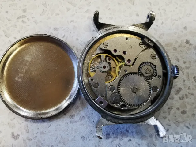 часовник победа, снимка 6 - Антикварни и старинни предмети - 49391591