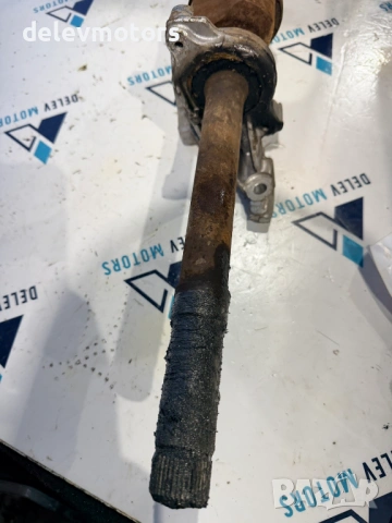 9809527980 дясна полуоска от  Peugeot 308 (T9), 2017 Engine: 1.6 BlueHDi (BHZ / 10 JBGY) Code: BH01 