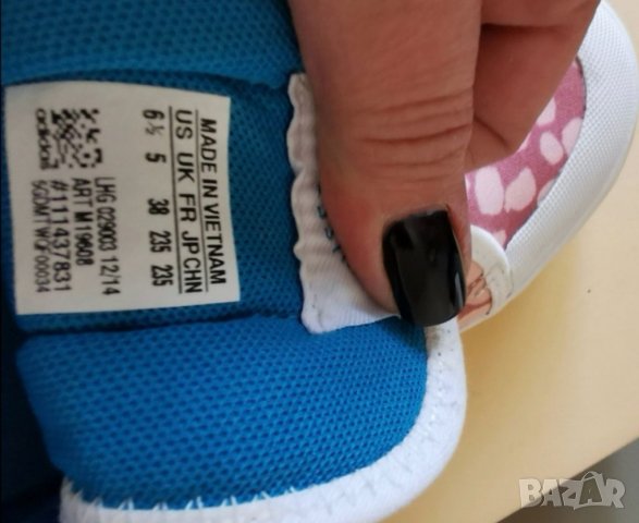 Дамски кецове адидас 38 номер, снимка 3 - Кецове - 39999436