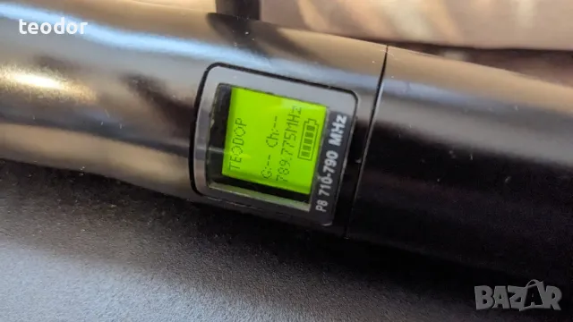 SHURE UR2 Най-добрия в света, снимка 3 - Микрофони - 49689152