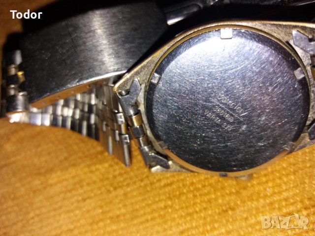 Продава кварцов часовник, снимка 2 - Друга електроника - 39580098