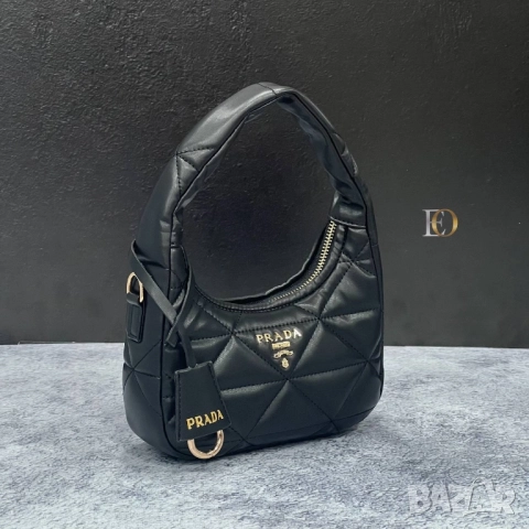 чанти prada , снимка 2 - Чанти - 51431221
