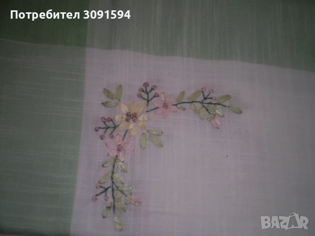 Бродирана голяма покривка за маса многоцветна бродерия, снимка 10 - Покривки за маси - 51042297