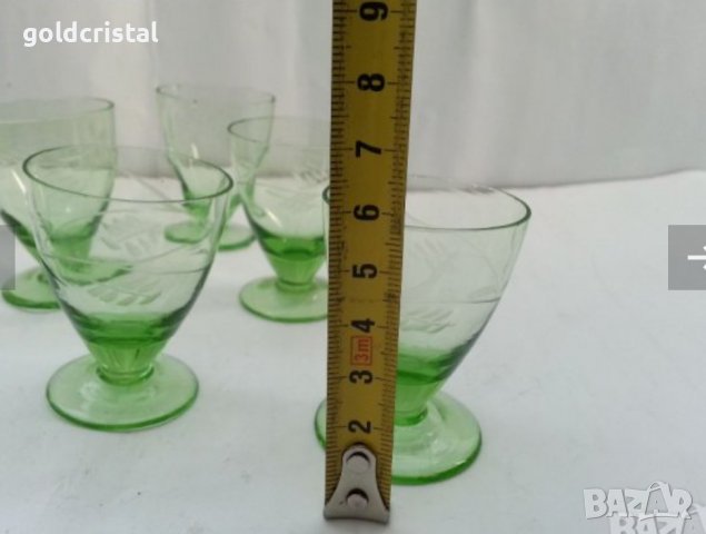 Стари стъклени чаши чашки и гарафа зелено стъкло, снимка 4 - Антикварни и старинни предмети - 33271457