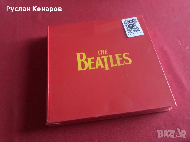 Бокс сет със сингли на THE BEATLES с 4 бр. x 7" винил 45 RPM 