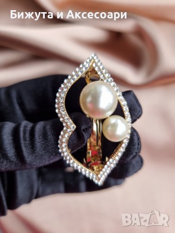 Официална метална шнола в златисто с кристали и перли и закопчаване с френски механизъм. , снимка 3 - Аксесоари за коса - 39300025