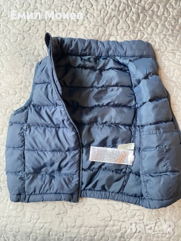 Детски елек 3-4 год. , снимка 2 - Детски якета и елеци - 52259128