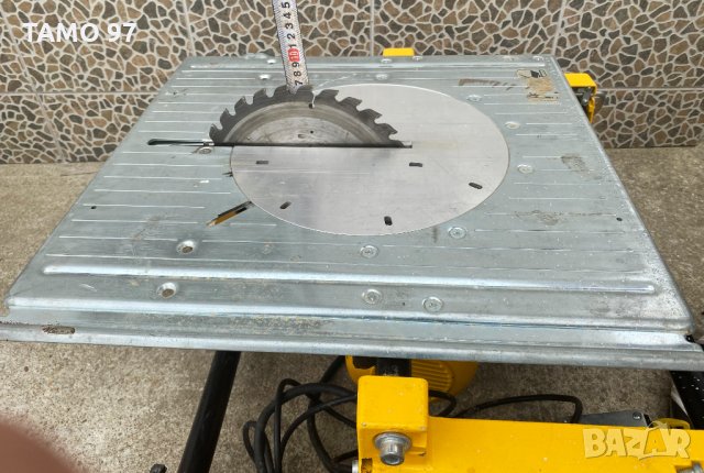 Комбиниран настолен циркуляр, герунг DeWalt DW743 2000W, снимка 4 - Циркуляри - 28835111