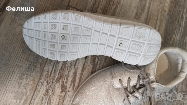 Холограмни Блестящи Маратонки Уникално Нюансиращ Цвят Хамелеон, снимка 6 - Маратонки - 50150158