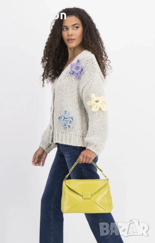 Средна чанта , снимка 6 - Чанти - 51551836