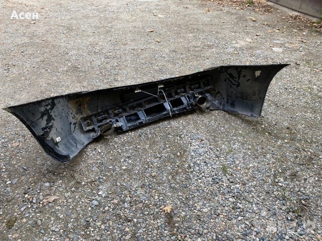 Chrysler / Крайслер c300 SRT задна броня, снимка 4 - Части - 38340213