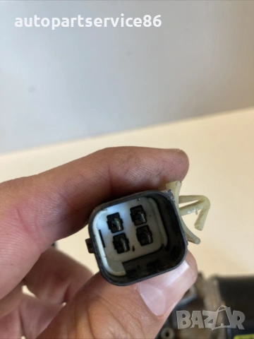 Мотор за предни чистачки за Chevrolet Captiva 2.2 VCDi – OEM #20829044, снимка 3 - Части - 53603066