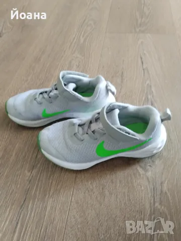 Детски маратонки Nike, снимка 2 - Детски маратонки - 49219314