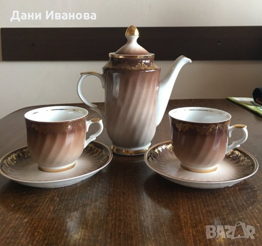 Порцеланов сервиз за кафе с 2 чаши и каничка, снимка 2 - Сервизи - 32438952
