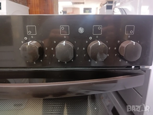 Кафява печка за вграждане с керамичен плот Миеле Miele с две години гаранция!, снимка 3 - Печки, фурни - 51372036