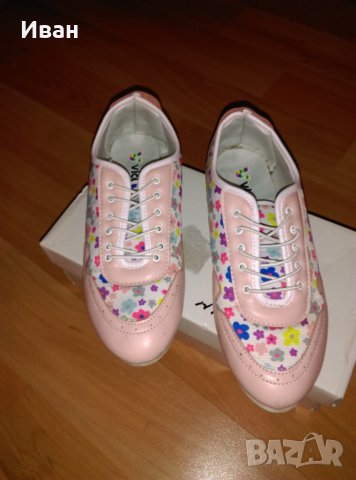 Обувчици на цветя, снимка 1 - Дамски ежедневни обувки - 28056984