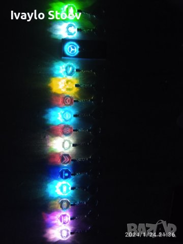 Светещи Led ключодържатели за автомобил с лого, снимка 8 - Аксесоари и консумативи - 40471490