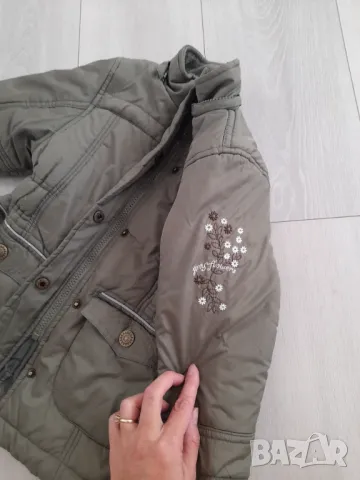 Детско яке, снимка 5 - Детски якета и елеци - 47875227