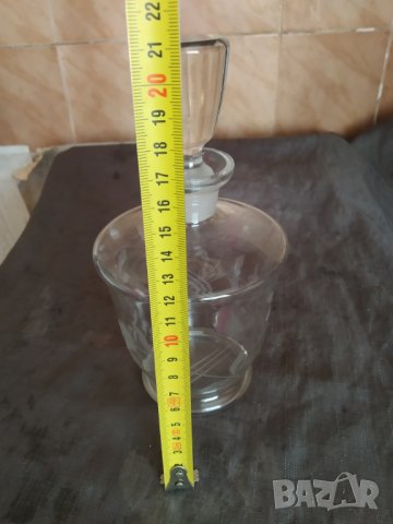 стара стъклена гарафа, снимка 2 - Антикварни и старинни предмети - 37416873