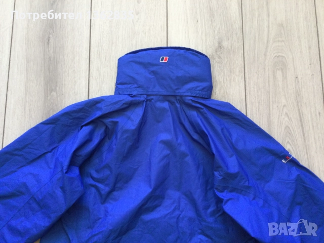 НОВА дамско синьо яке ветровка горнище BERGHAUS Goretex размер 12 / М, снимка 12 - Якета - 52524992