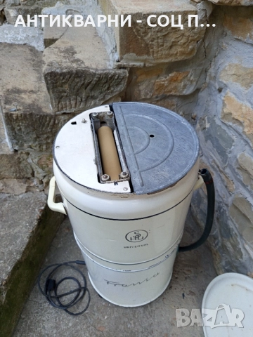 Стара Полска Пералня UNIVERSAL., снимка 4 - Антикварни и старинни предмети - 51598333